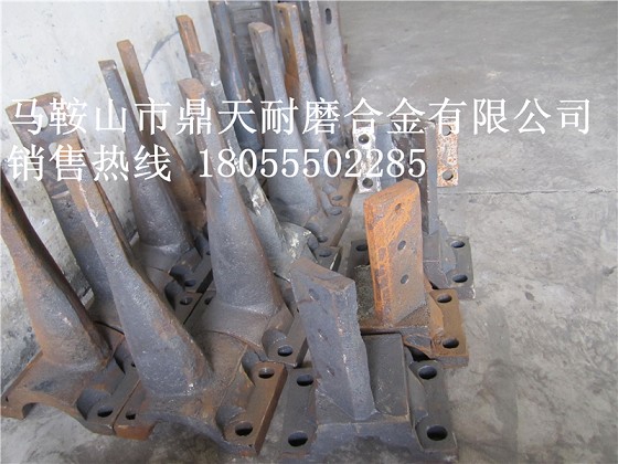 韶關(guān)新宇750強(qiáng)制式攪拌機(jī)端襯板、中葉片、側(cè)拌葉廠家直銷