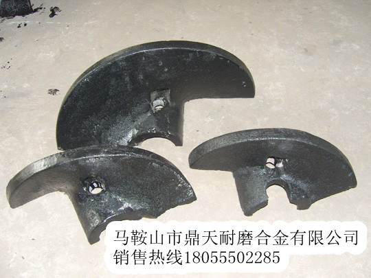 洛建瀝青攤鋪機(jī)配件，包括葉片、瓦蓋、熨平板低價(jià)供應(yīng)
