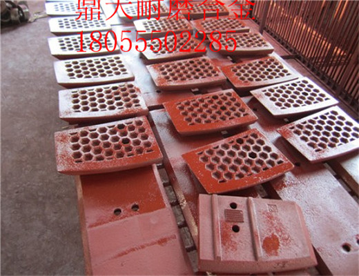 南方路機(jī)3000、4000、2000瀝青攪拌主機(jī)，底襯板，側(cè)襯板
